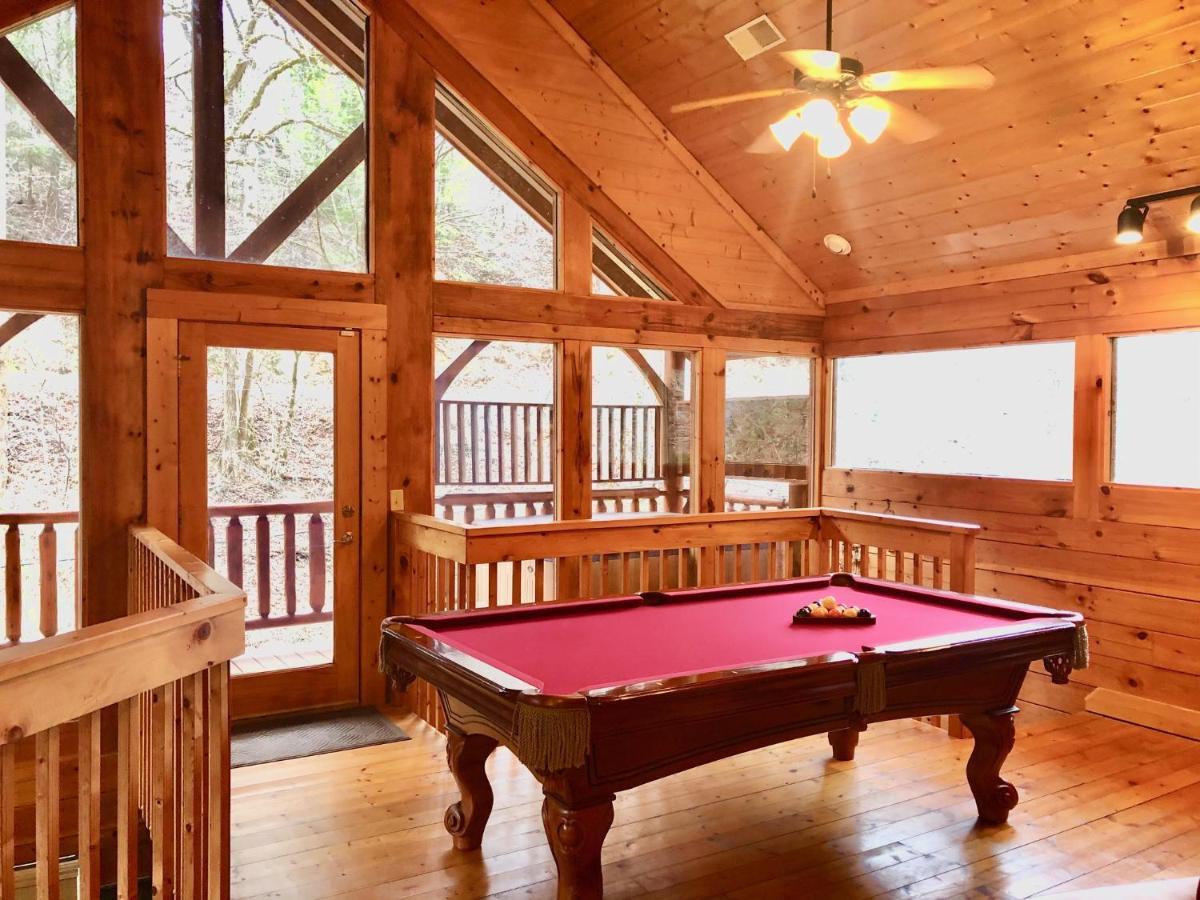 Smokey Max Cabin Pigeon Forge Eksteriør billede